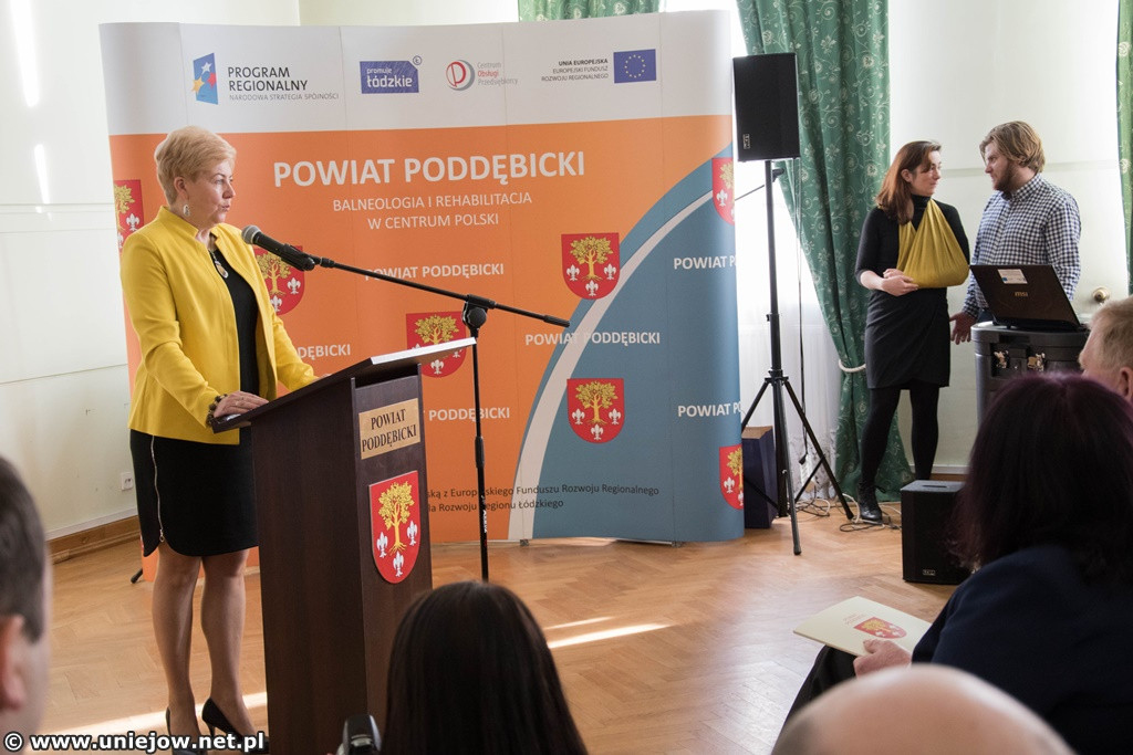 Wicemarszałek i eksperci mówili w starostwie o funduszach unijnych