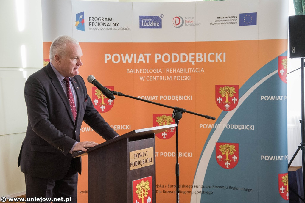 Wicemarszałek i eksperci mówili w starostwie o funduszach unijnych