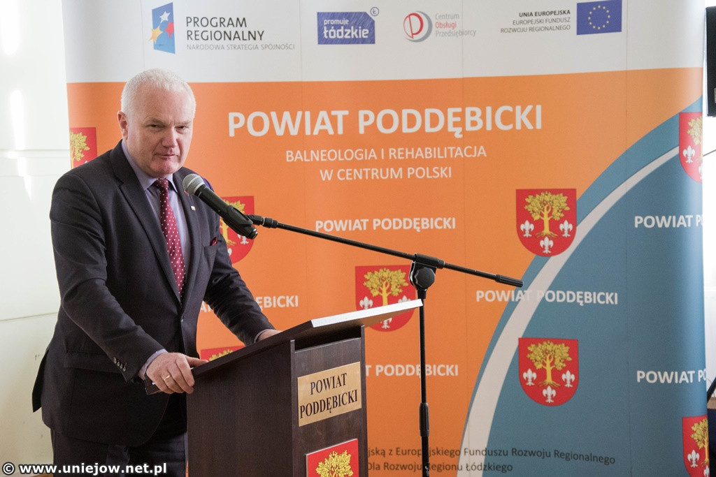 Wicemarszałek i eksperci mówili w starostwie o funduszach unijnych