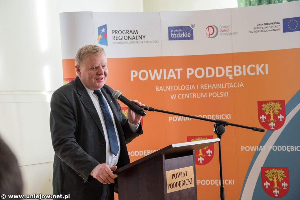 Wicemarszałek i eksperci mówili w starostwie o funduszach unijnych