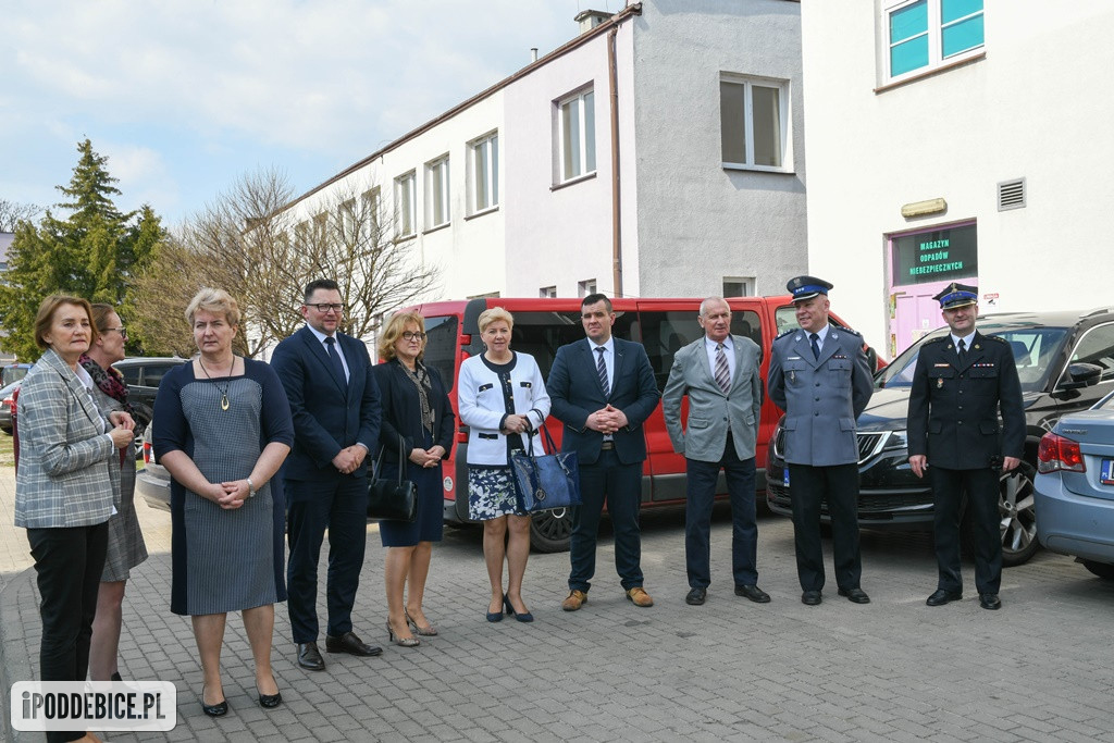 Pogotowie ratunkowe wróciło do poddębickiego szpitala