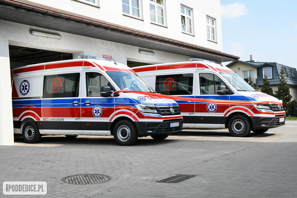 Pogotowie ratunkowe wróciło do poddębickiego szpitala