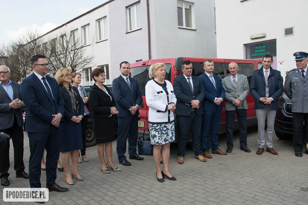 Pogotowie ratunkowe wróciło do poddębickiego szpitala