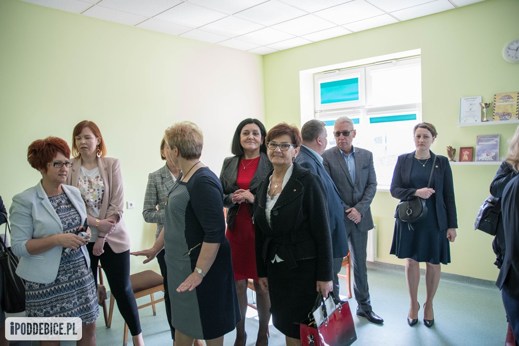 Pogotowie ratunkowe wróciło do poddębickiego szpitala
