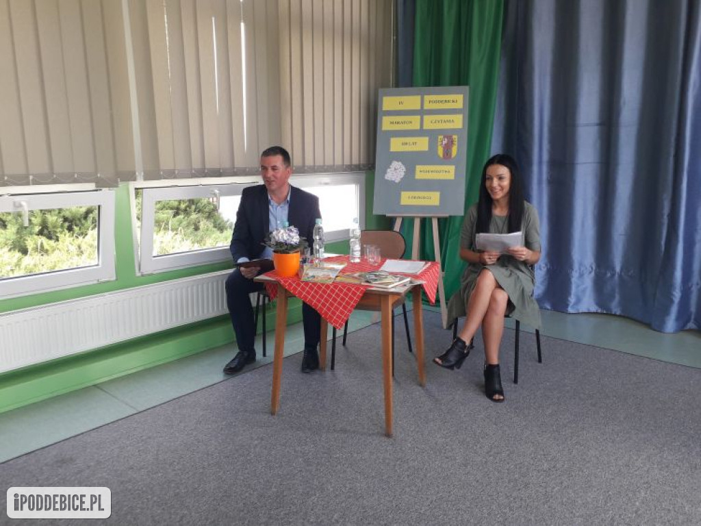 Maraton Czytania w bibliotece powiatowej