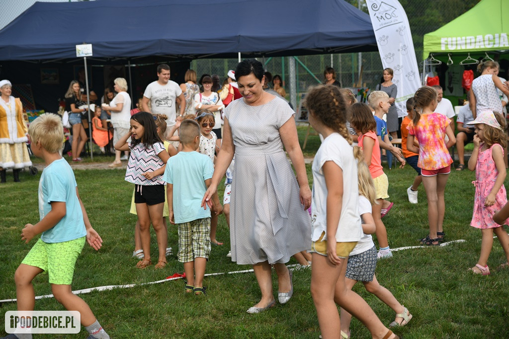 Powiatowy Piknik Rodzinny w Poddębicach