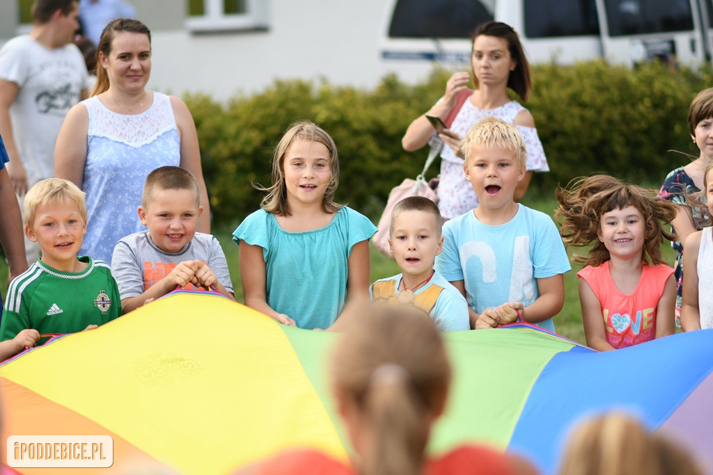 Powiatowy Piknik Rodzinny w Poddębicach