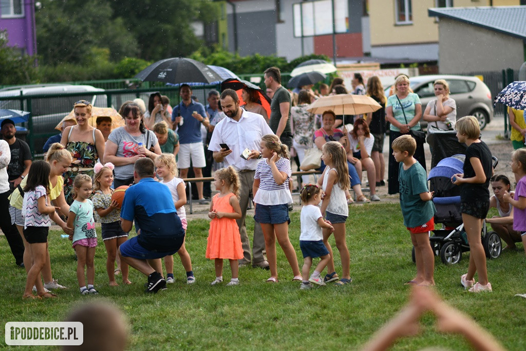 Powiatowy Piknik Rodzinny w Poddębicach