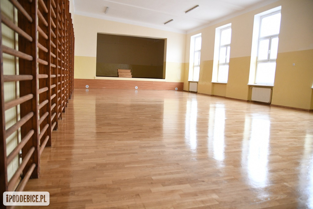 Wyremontowana sala gimnastyczna w LO