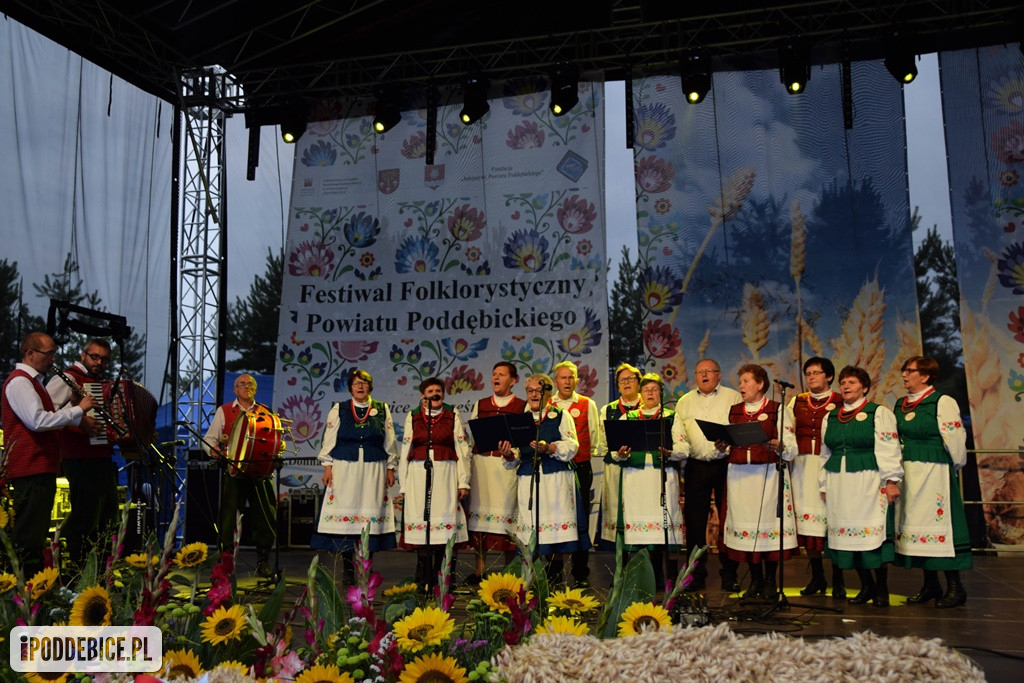 Festiwal Folklorystyczny Powiatu Poddębickiego w Wartkowicach
