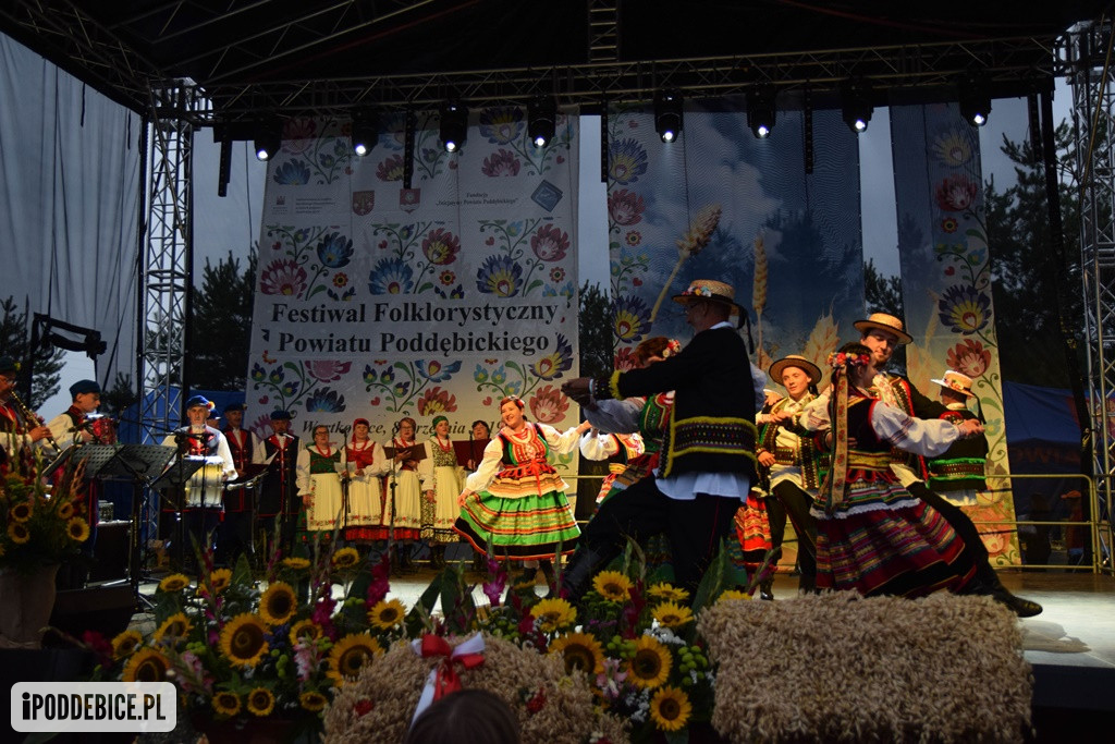 Festiwal Folklorystyczny Powiatu Poddębickiego w Wartkowicach