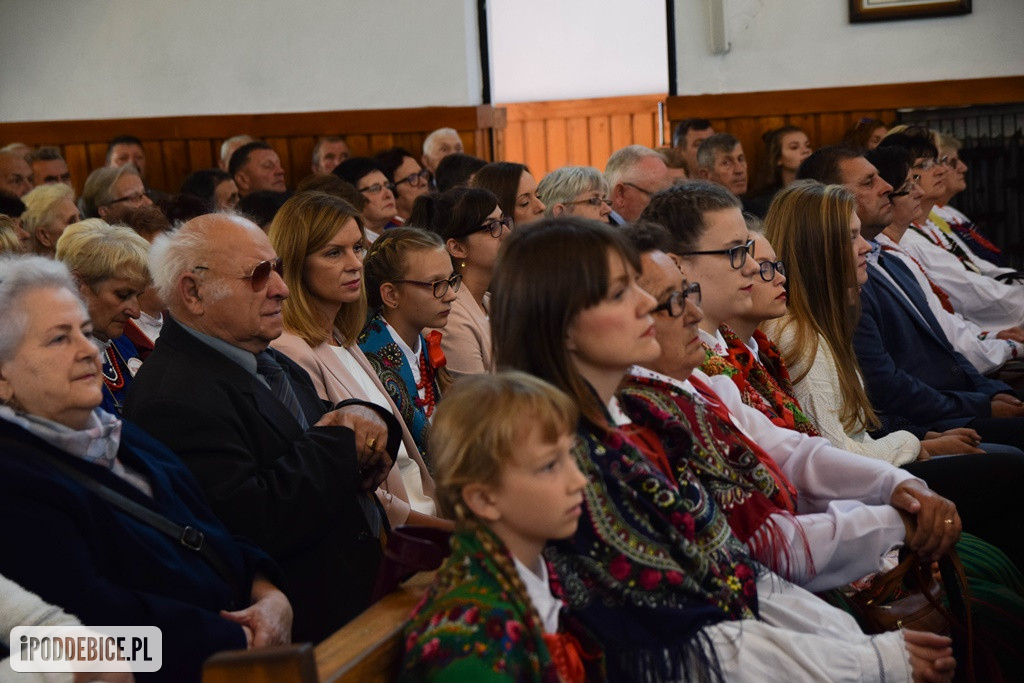 Dożynki Powiatu Poddębickiego w Wartkowicach