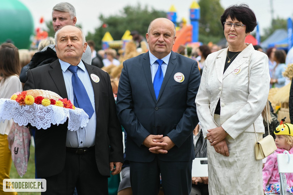 Dożynki Powiatu Poddębickiego w Wartkowicach