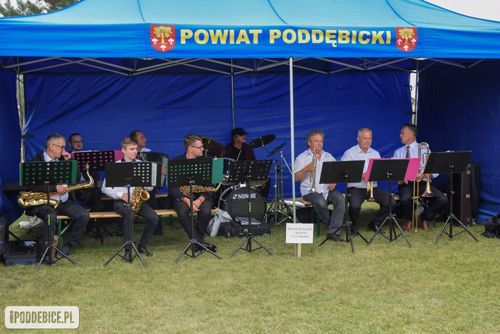 Dożynki Powiatu Poddębickiego w Wartkowicach