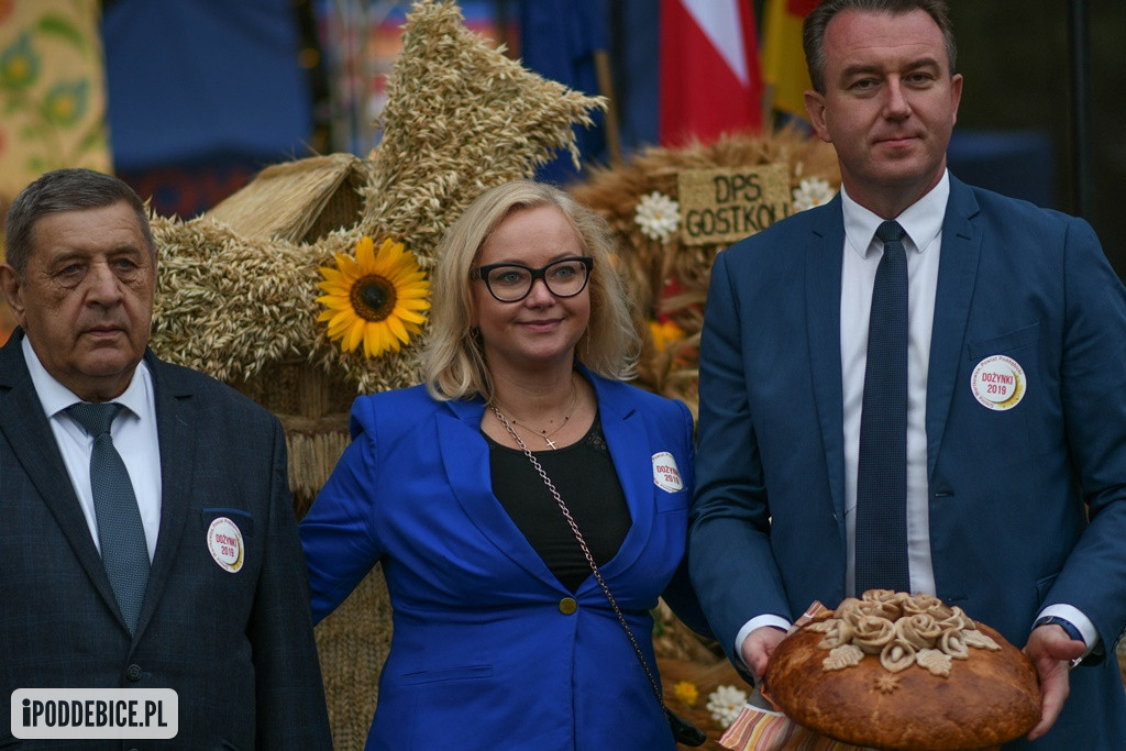 Dożynki Powiatu Poddębickiego w Wartkowicach
