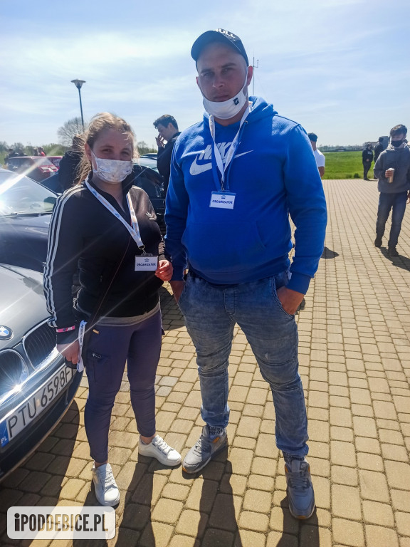 W weekend kilkaset aut i motocykli zjechało do Uniejowa
