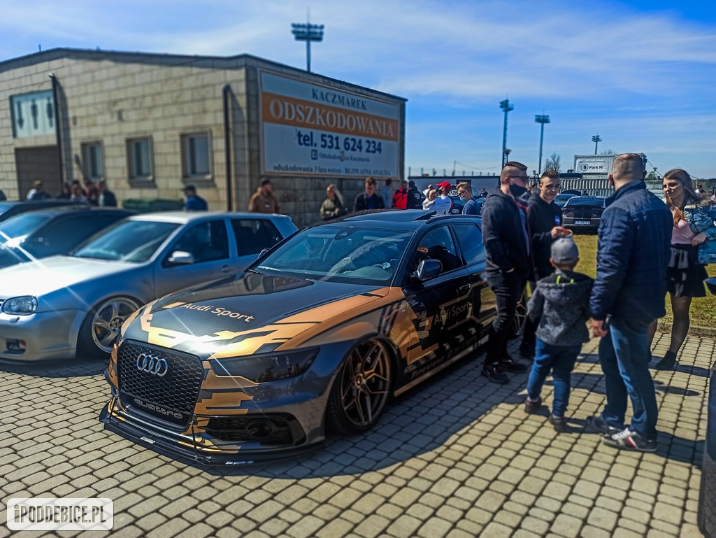 W weekend kilkaset aut i motocykli zjechało do Uniejowa