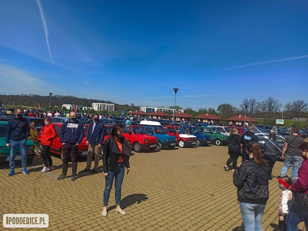 W weekend kilkaset aut i motocykli zjechało do Uniejowa