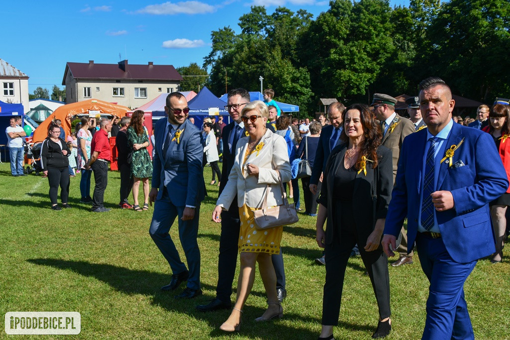 IX Dożynki Powiatu Poddębickiego w Dalikowie