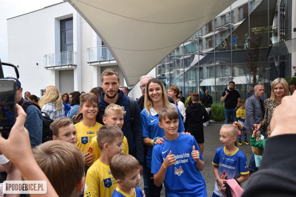 Tak w Uniejowie powitano piłkarzy Dynamo Kijów