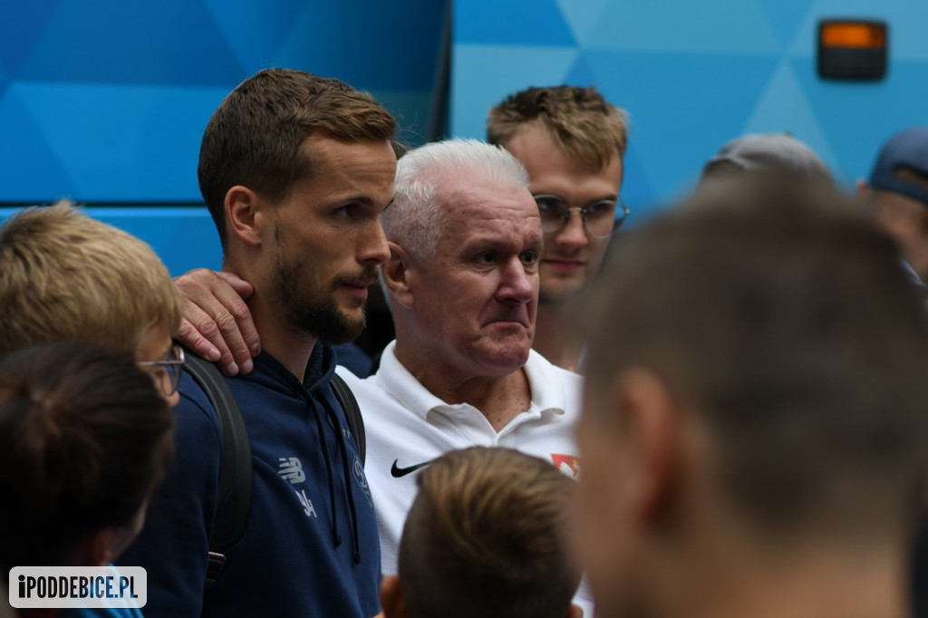 Tak w Uniejowie powitano piłkarzy Dynamo Kijów