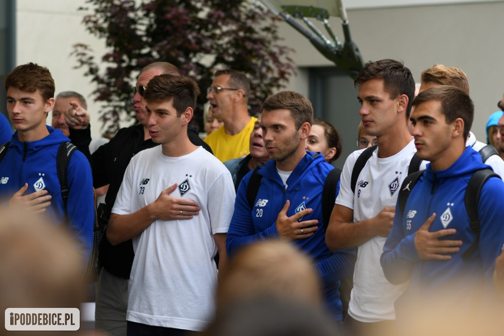 Tak w Uniejowie powitano piłkarzy Dynamo Kijów