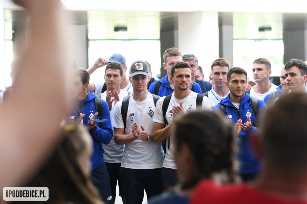 Tak w Uniejowie powitano piłkarzy Dynamo Kijów