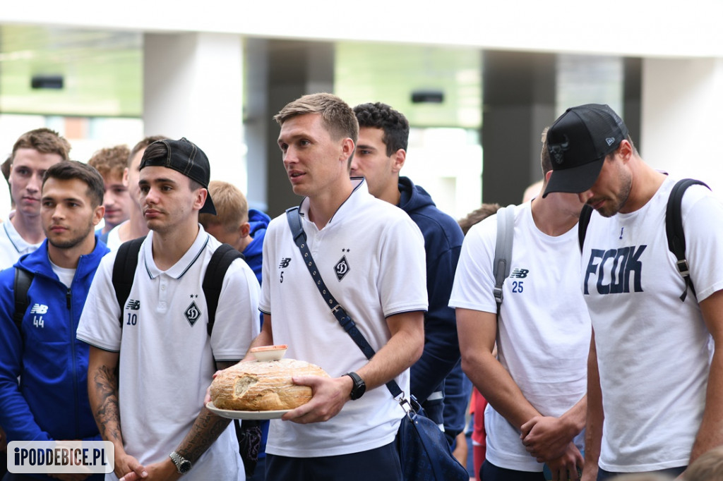 Tak w Uniejowie powitano piłkarzy Dynamo Kijów