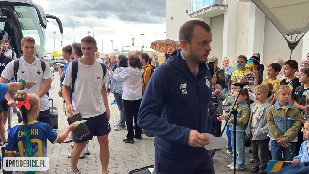 Tak w Uniejowie powitano piłkarzy Dynamo Kijów