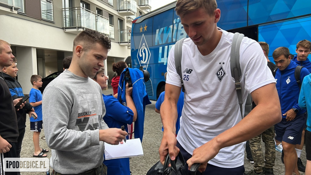 Tak w Uniejowie powitano piłkarzy Dynamo Kijów