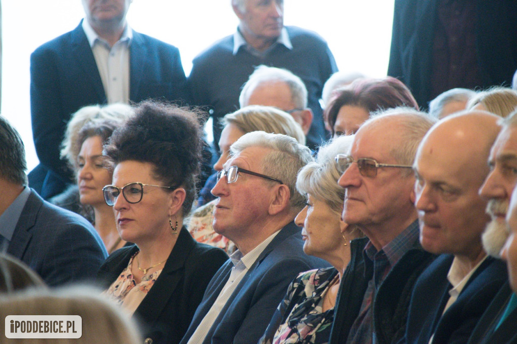Szymon Hołownia i Władysław Kosiniak-Kamysz w Poddębicach. Zobacz