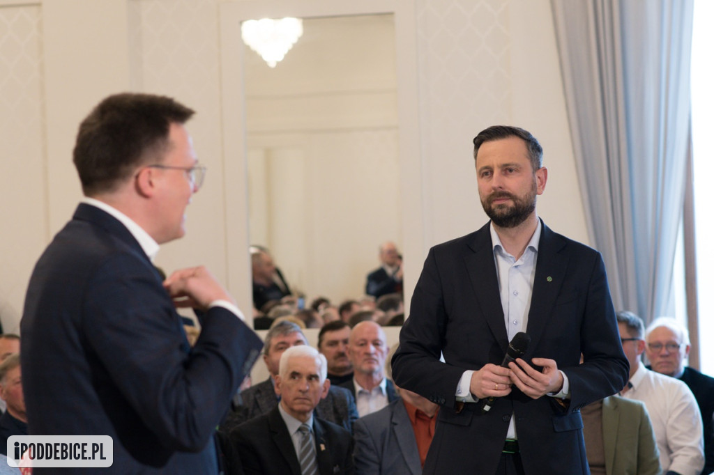 Szymon Hołownia i Władysław Kosiniak-Kamysz w Poddębicach. Zobacz