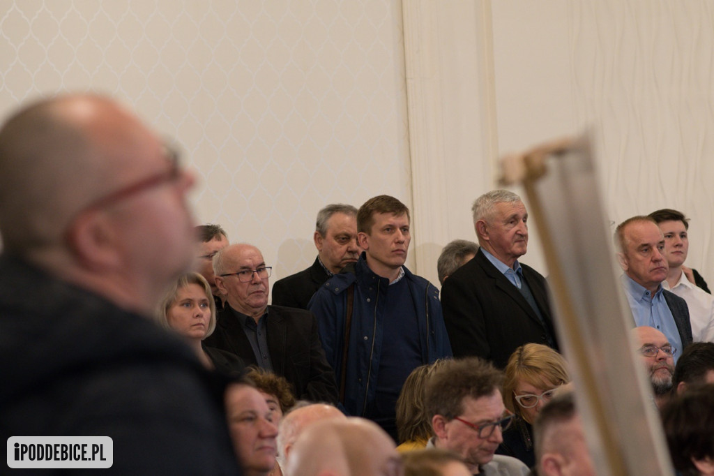 Szymon Hołownia i Władysław Kosiniak-Kamysz w Poddębicach. Zobacz