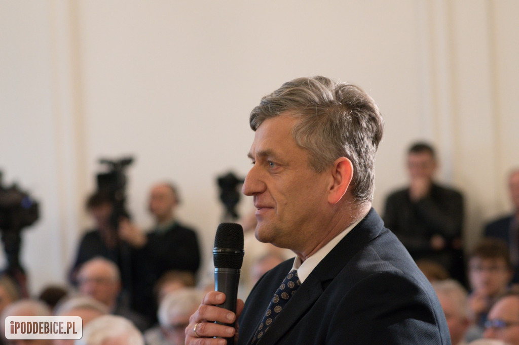 Szymon Hołownia i Władysław Kosiniak-Kamysz w Poddębicach. Zobacz