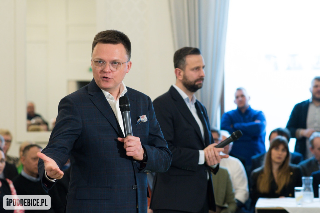 Szymon Hołownia i Władysław Kosiniak-Kamysz w Poddębicach. Zobacz