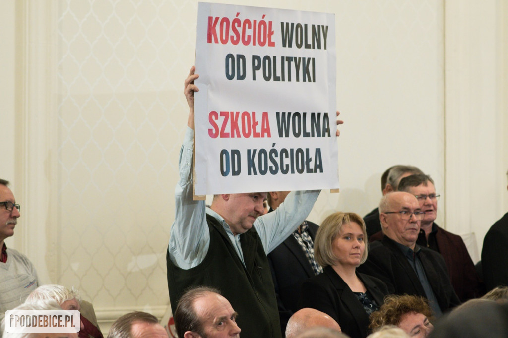 Szymon Hołownia i Władysław Kosiniak-Kamysz w Poddębicach. Zobacz