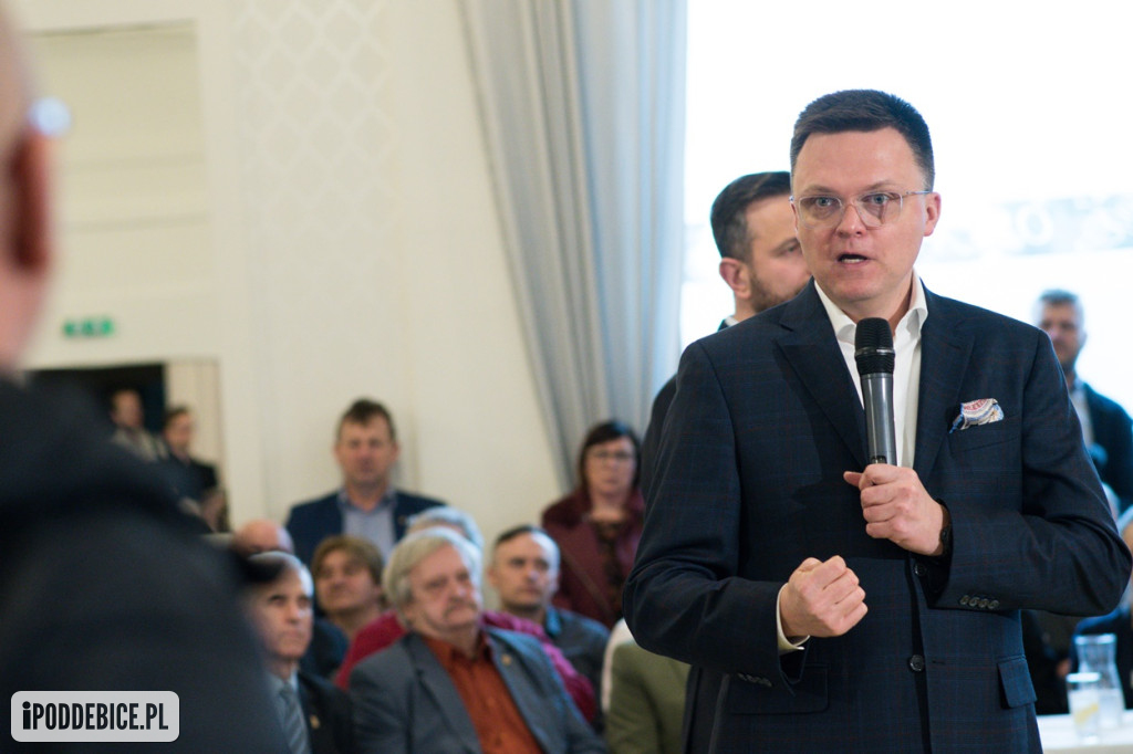 Szymon Hołownia i Władysław Kosiniak-Kamysz w Poddębicach. Zobacz