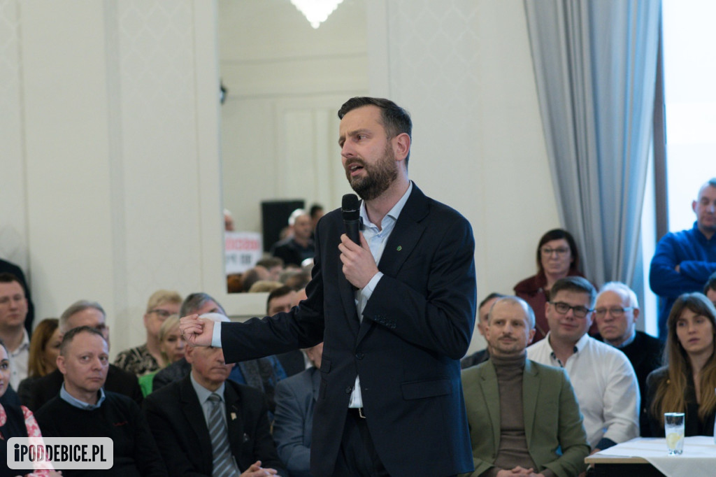 Szymon Hołownia i Władysław Kosiniak-Kamysz w Poddębicach. Zobacz
