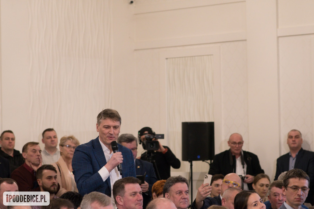 Szymon Hołownia i Władysław Kosiniak-Kamysz w Poddębicach. Zobacz