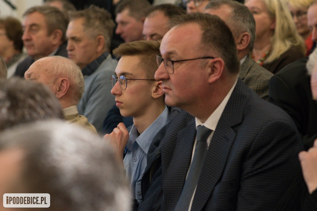 Szymon Hołownia i Władysław Kosiniak-Kamysz w Poddębicach. Zobacz