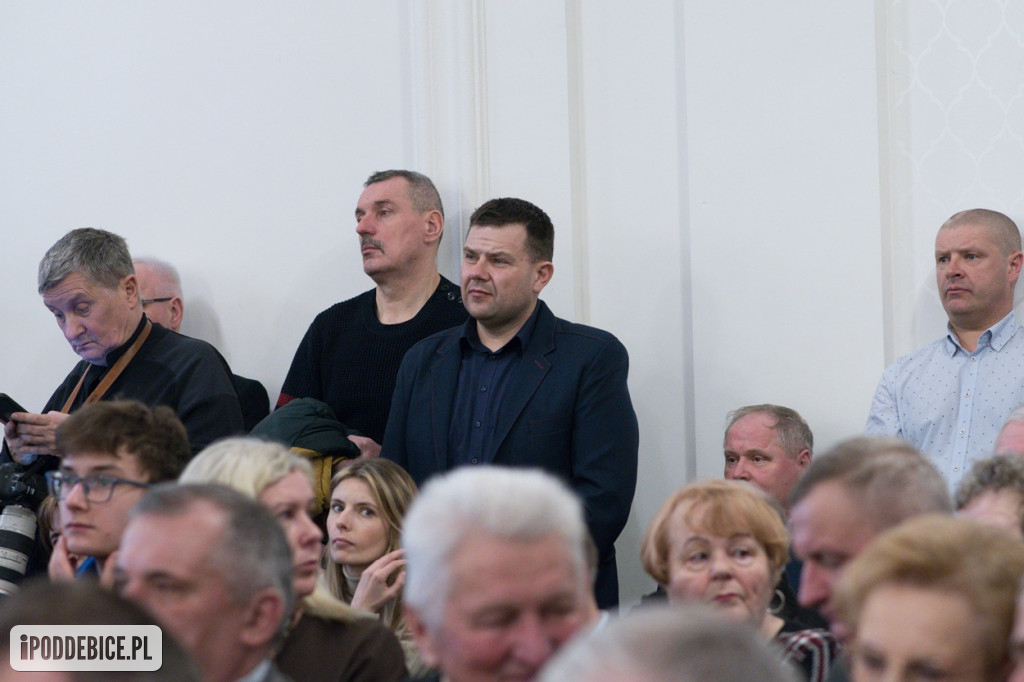 Szymon Hołownia i Władysław Kosiniak-Kamysz w Poddębicach. Zobacz