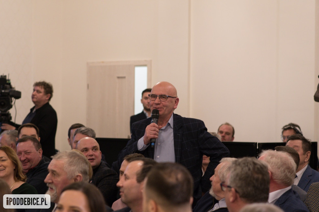 Szymon Hołownia i Władysław Kosiniak-Kamysz w Poddębicach. Zobacz