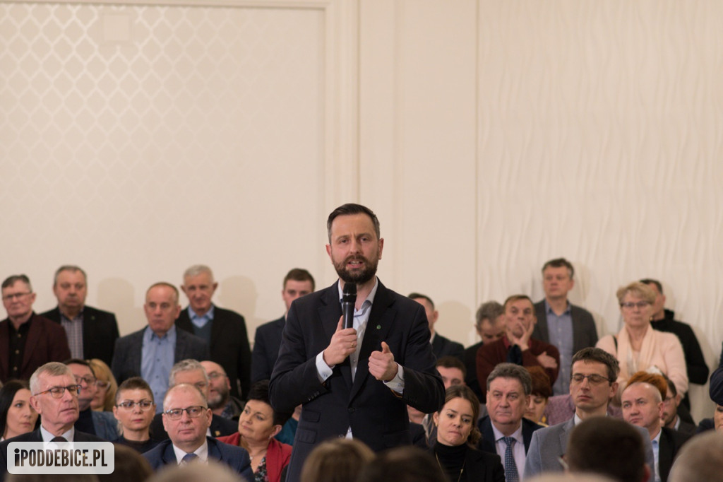 Szymon Hołownia i Władysław Kosiniak-Kamysz w Poddębicach. Zobacz