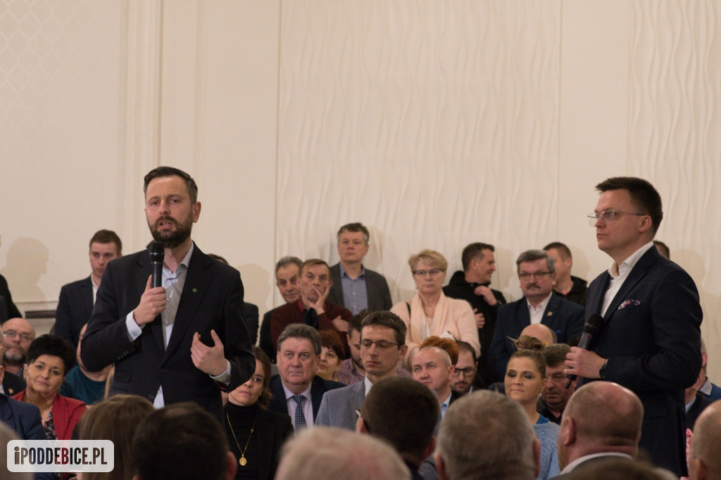 Szymon Hołownia i Władysław Kosiniak-Kamysz w Poddębicach. Zobacz