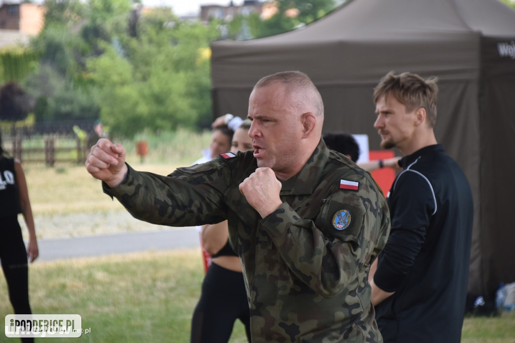 Wojsko trenowało kobiety [FOTO]
