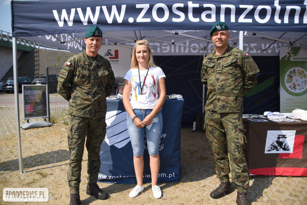 Wojsko trenowało kobiety [FOTO]