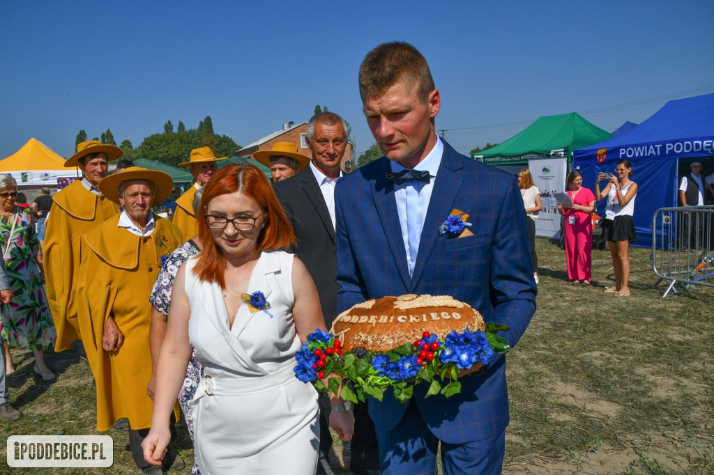 XI Dożynki Powiatu Poddębickiego w Brodni