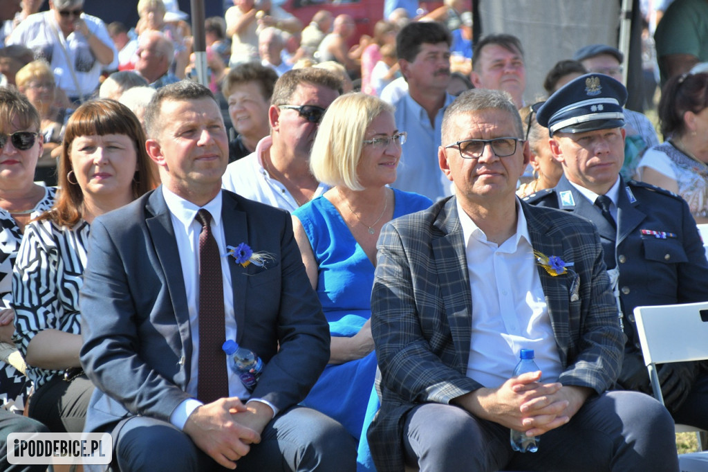 XI Dożynki Powiatu Poddębickiego w Brodni