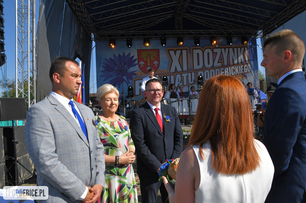 XI Dożynki Powiatu Poddębickiego w Brodni