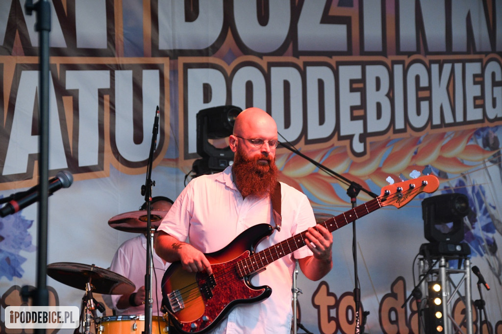 Magic of the Queen, Samokhin Band i Topky na dożynkowej scenie